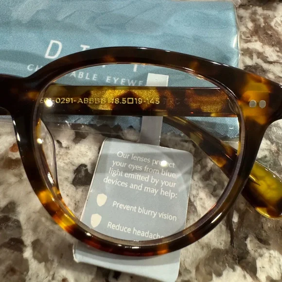 DIFF Blue-Blocking Glasses